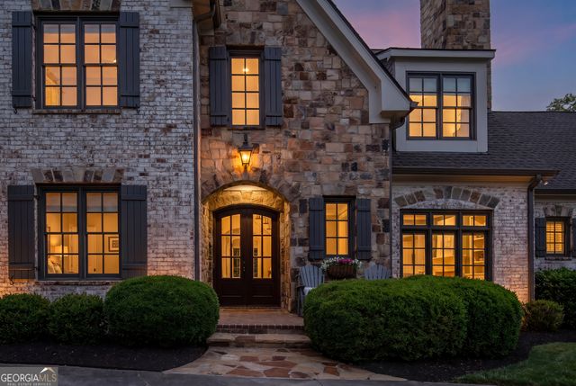 220 Woodbridge Place, Brooks, GA 30205