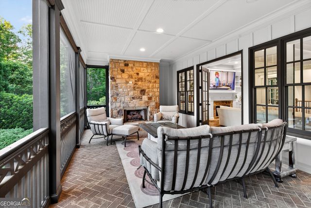 220 Woodbridge Place, Brooks, GA 30205