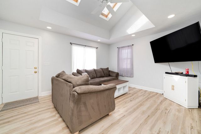 7637 Rogers Street, Machesney Park, IL 61115