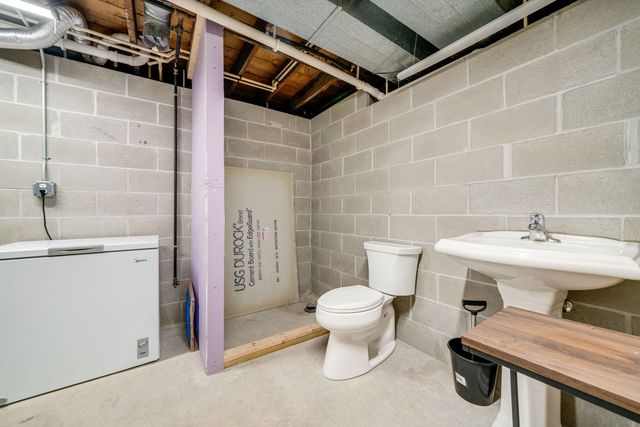 7637 Rogers Street, Machesney Park, IL 61115