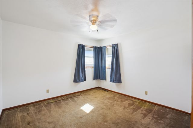 1848 9th Avenue, Grinnell, IA 50112