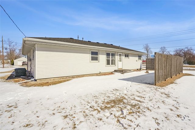 1848 9th Avenue, Grinnell, IA 50112