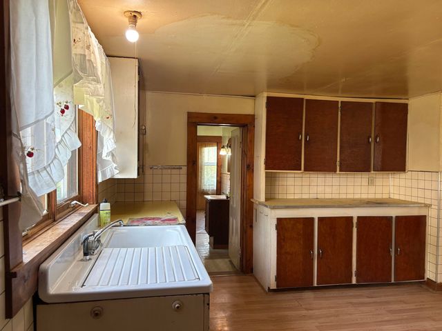 91 Allen Road, Grand Isle, VT 05458