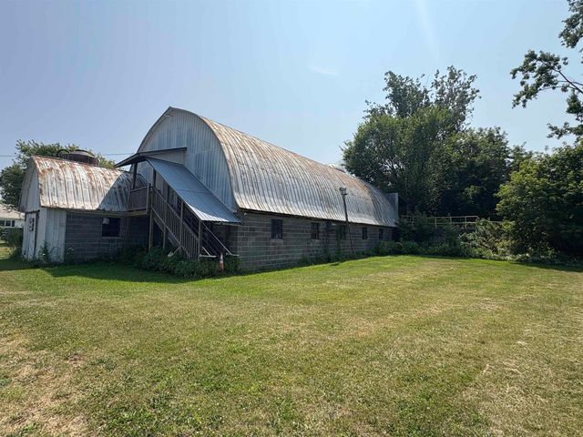 91 Allen Road, Grand Isle, VT 05458