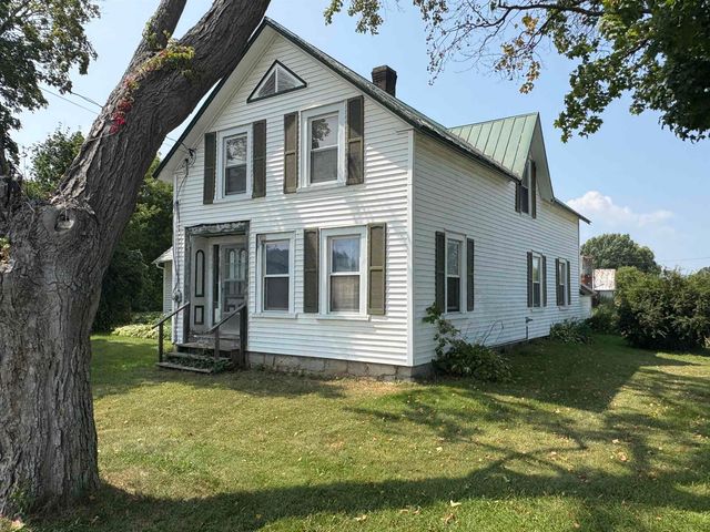 91 Allen Road, Grand Isle, VT 05458