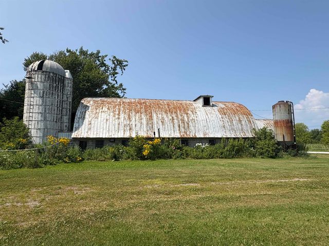 91 Allen Road, Grand Isle, VT 05458