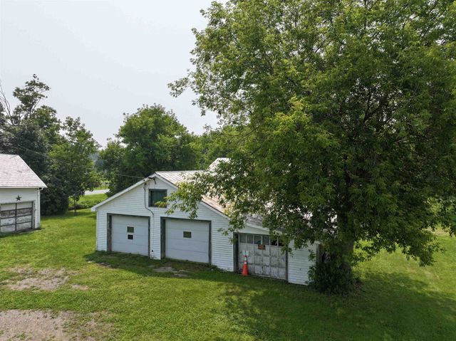 91 Allen Road, Grand Isle, VT 05458