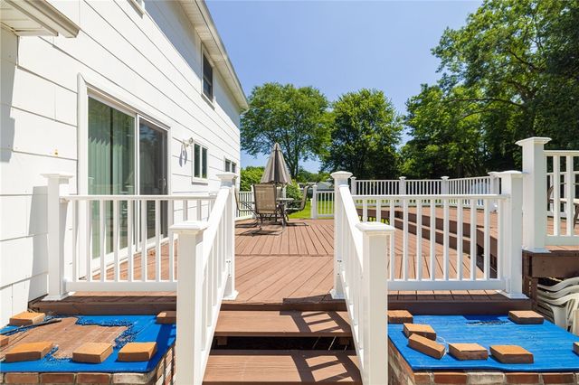 36 Kimbrook Drive, Greece, NY 14612