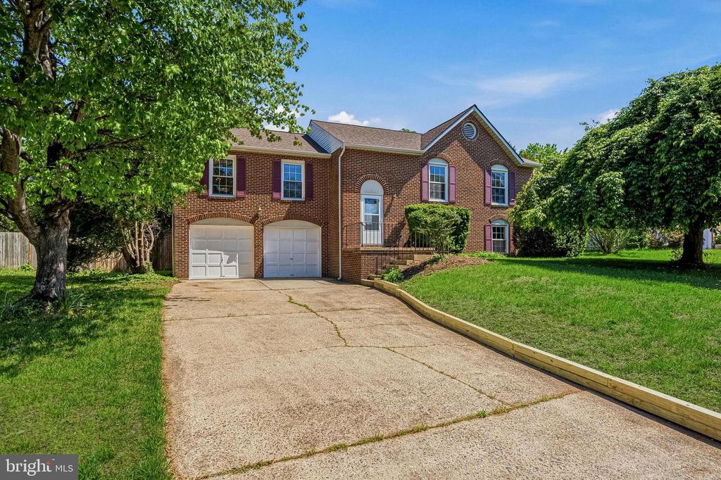 9729 ZIMBRO AVE, Manassas, VA 20110
