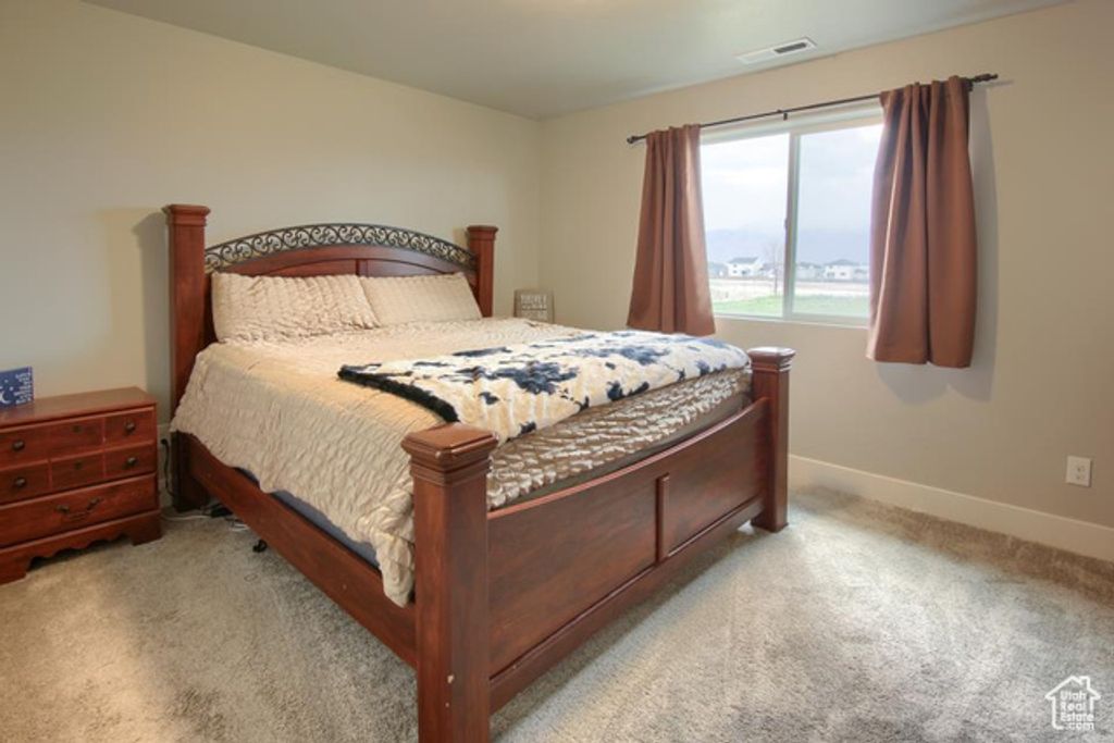 Image 17 of property listing at 2112 S 4300 W, Taylor, UT 84401