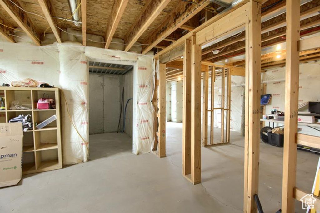 Image 24 of property listing at 2112 S 4300 W, Taylor, UT 84401