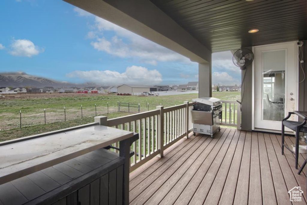 Image 27 of property listing at 2112 S 4300 W, Taylor, UT 84401