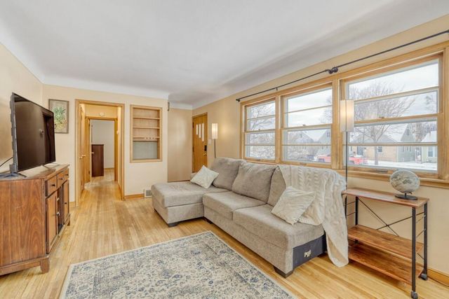 1406 Schletti Street, Saint Paul, MN 55117