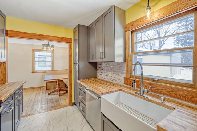 1406 Schletti Street, Saint Paul, MN 55117