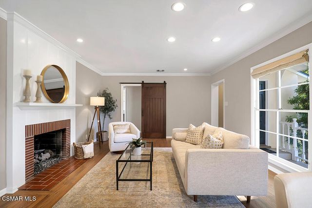 1231 Fernside Drive, La Canada Flintridge, CA 91011