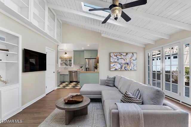 1231 Fernside Drive, La Canada Flintridge, CA 91011