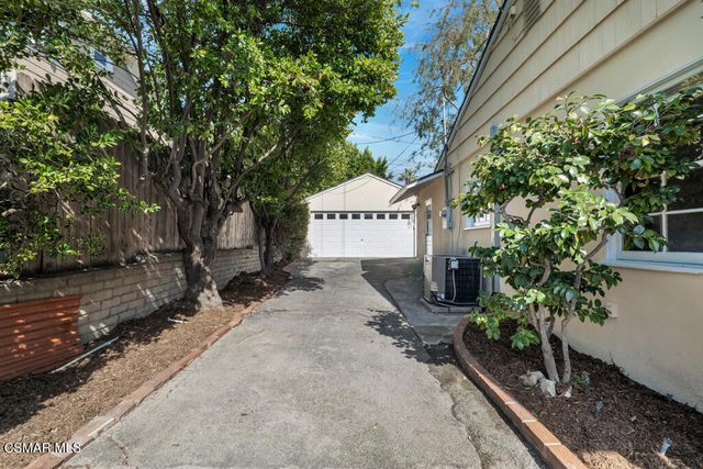 1231 Fernside Drive, La Canada Flintridge, CA 91011
