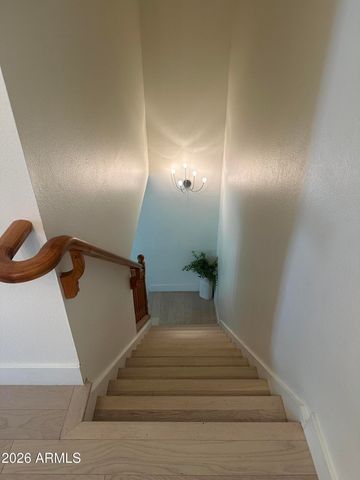 827 E COCHISE Drive B, Phoenix, AZ 85020