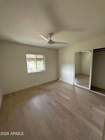 827 E COCHISE Drive B, Phoenix, AZ 85020