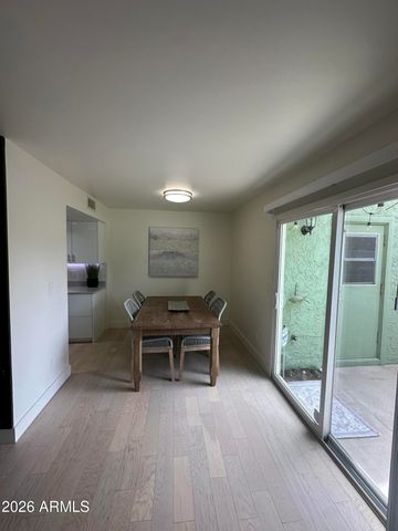 827 E COCHISE Drive B, Phoenix, AZ 85020