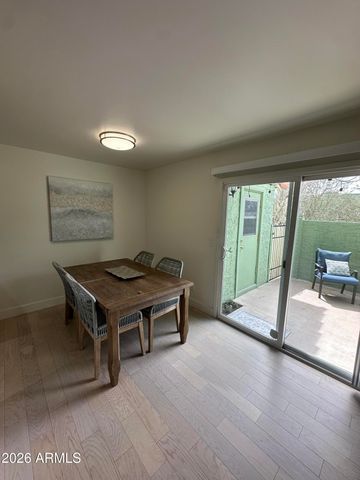 827 E COCHISE Drive B, Phoenix, AZ 85020