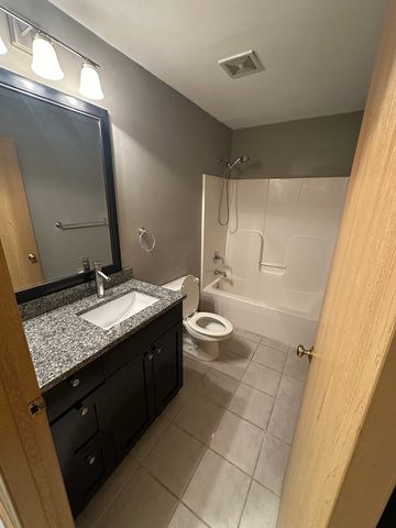 9202 S Lafayette Avenue, Chicago, IL 60620