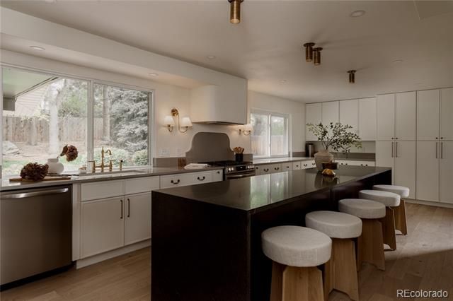 7478 W Nichols Place, Littleton, CO 80128