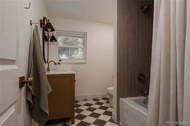 7478 W Nichols Place, Littleton, CO 80128