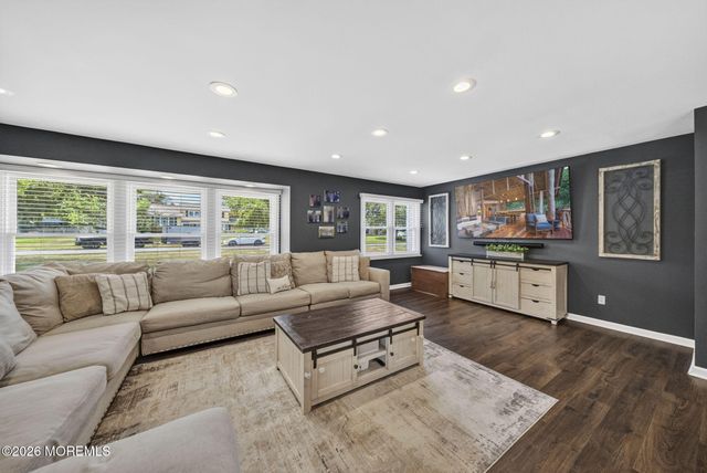 100 Sargent Road, Freehold, NJ 07728