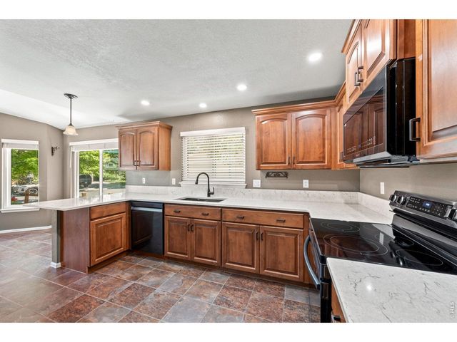 82 Autumn Ct, Erie, CO 80516