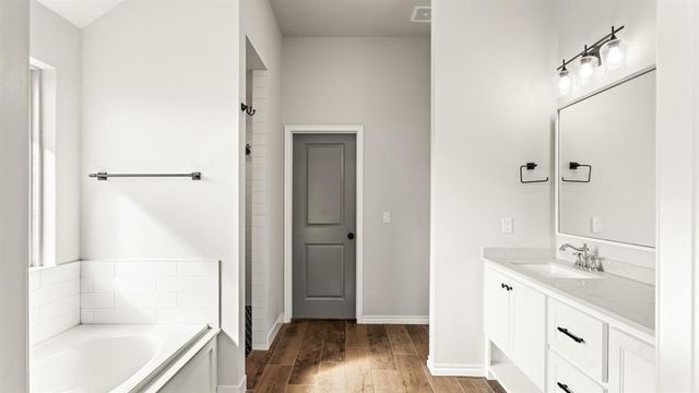 14308 Limestone Lane, Yukon, OK 73099