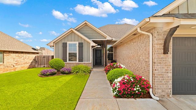 14308 Limestone Lane, Yukon, OK 73099