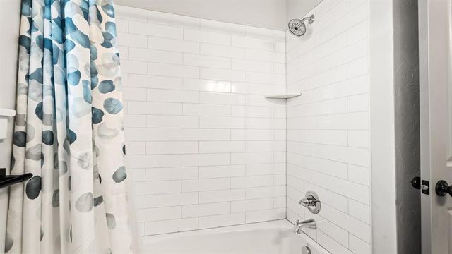 14308 Limestone Lane, Yukon, OK 73099