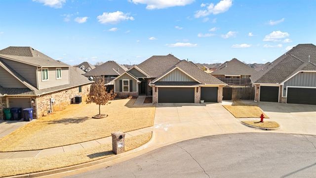 14308 Limestone Lane, Yukon, OK 73099