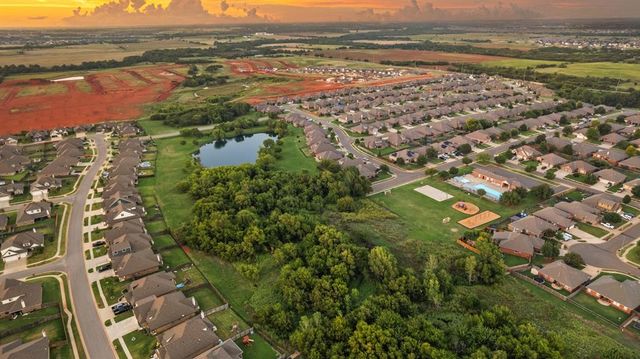 14308 Limestone Lane, Yukon, OK 73099