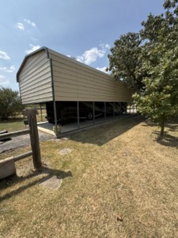 8165 Jackson Road, Krum, TX 76249