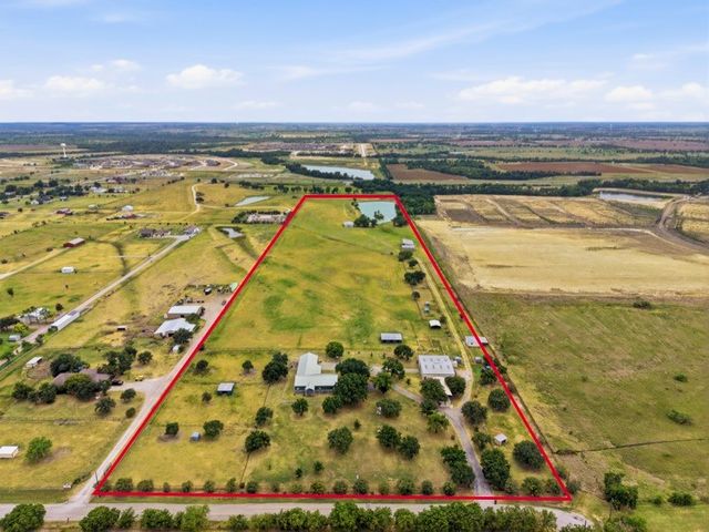 8165 Jackson Road, Krum, TX 76249
