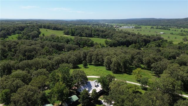 16723 Scenic Hills Drive, Siloam Springs, AR 72761