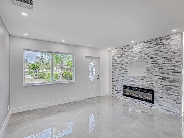 855 Date Palm Drive, Lake Park, FL 33403