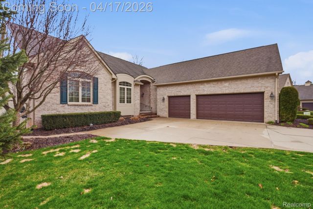 25228 Sutton Court, Novi, MI 48374