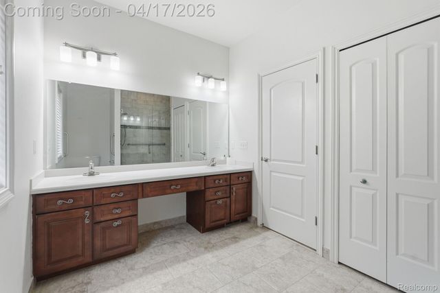 25228 Sutton Court, Novi, MI 48374