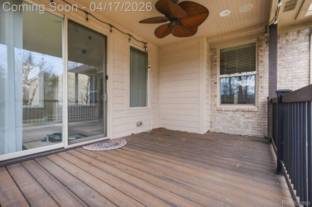 25228 Sutton Court, Novi, MI 48374