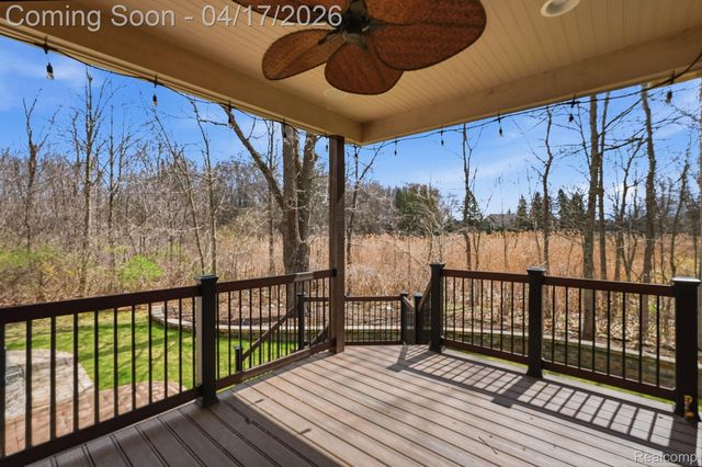 25228 Sutton Court, Novi, MI 48374