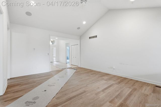 25228 Sutton Court, Novi, MI 48374