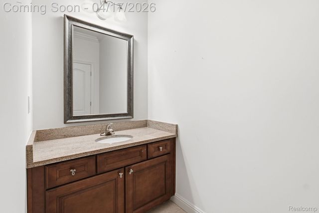 25228 Sutton Court, Novi, MI 48374