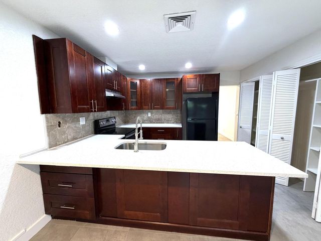 4019 Woodside Drive, Coral Springs, FL 33065