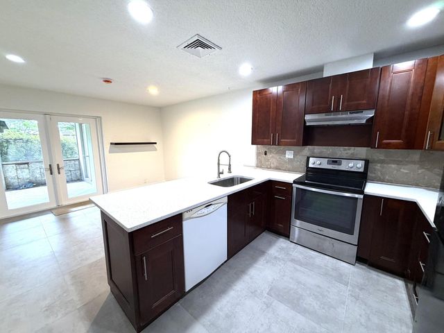 4019 Woodside Drive, Coral Springs, FL 33065