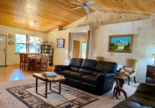 1100 S Pinon Circle, Show Low, AZ 85901