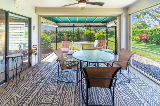 522 Beachwalk CIR, Naples, FL 34108