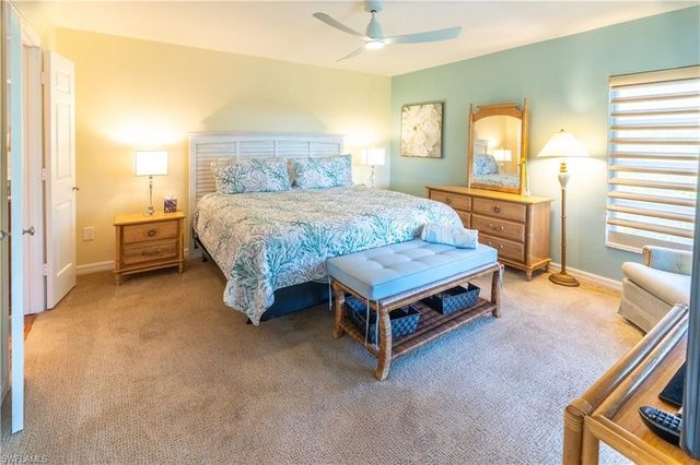 522 Beachwalk CIR, Naples, FL 34108